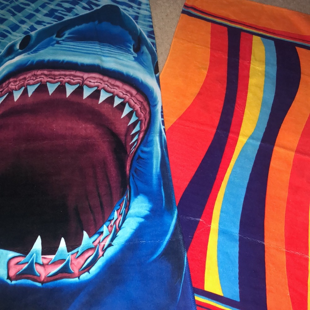 Two Microfiber Hand Towels - Picture 5 of 5